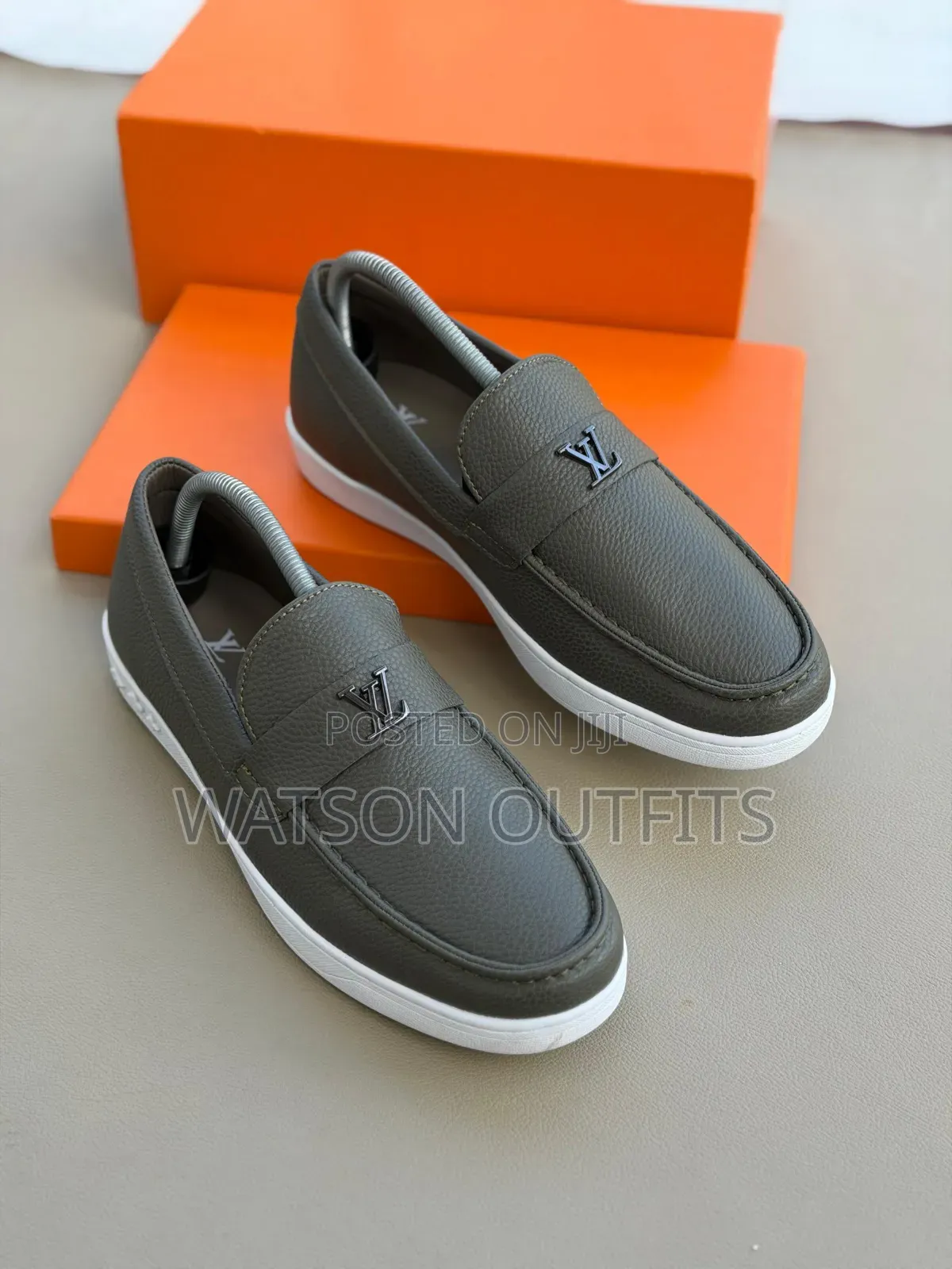Men's Leather Loafer Shoes or Loafers Lv Brand Materials Quality