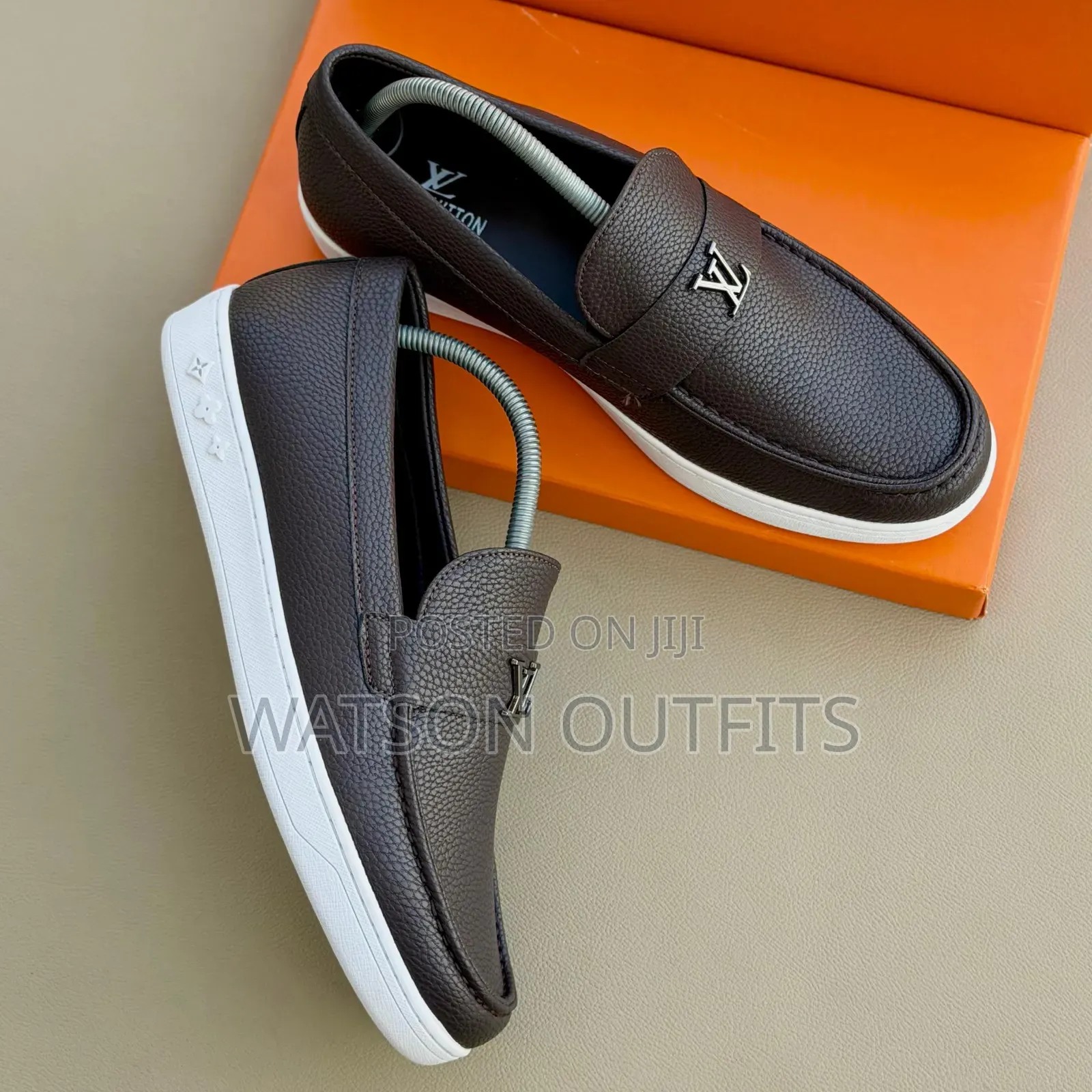 Men's Leather Loafer Shoes or Loafers Lv Brand Materials Quality