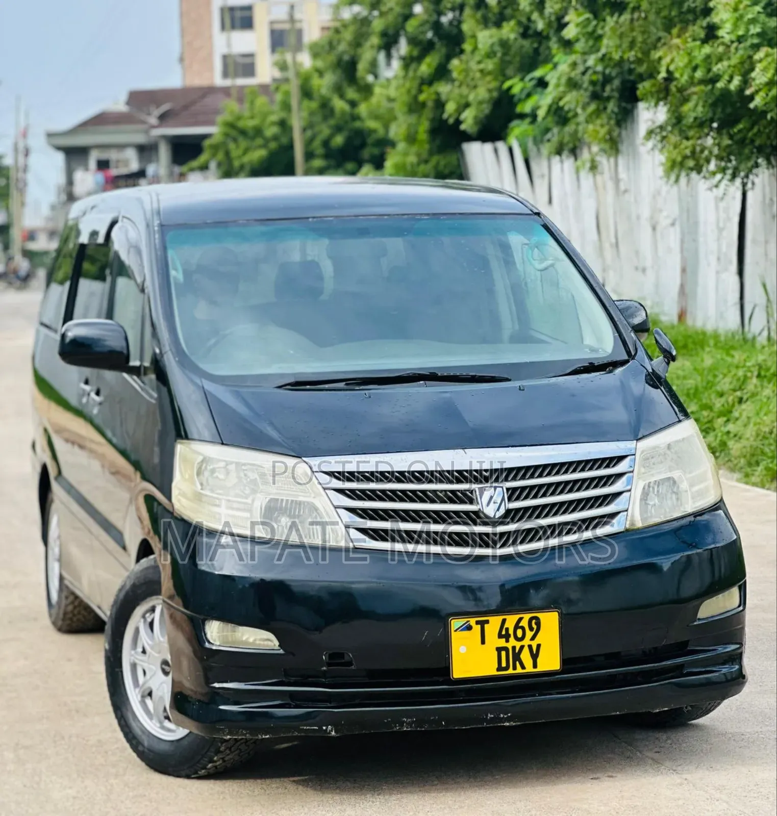 Toyota Alphard 2.4 Petrol AWD 2005 Black