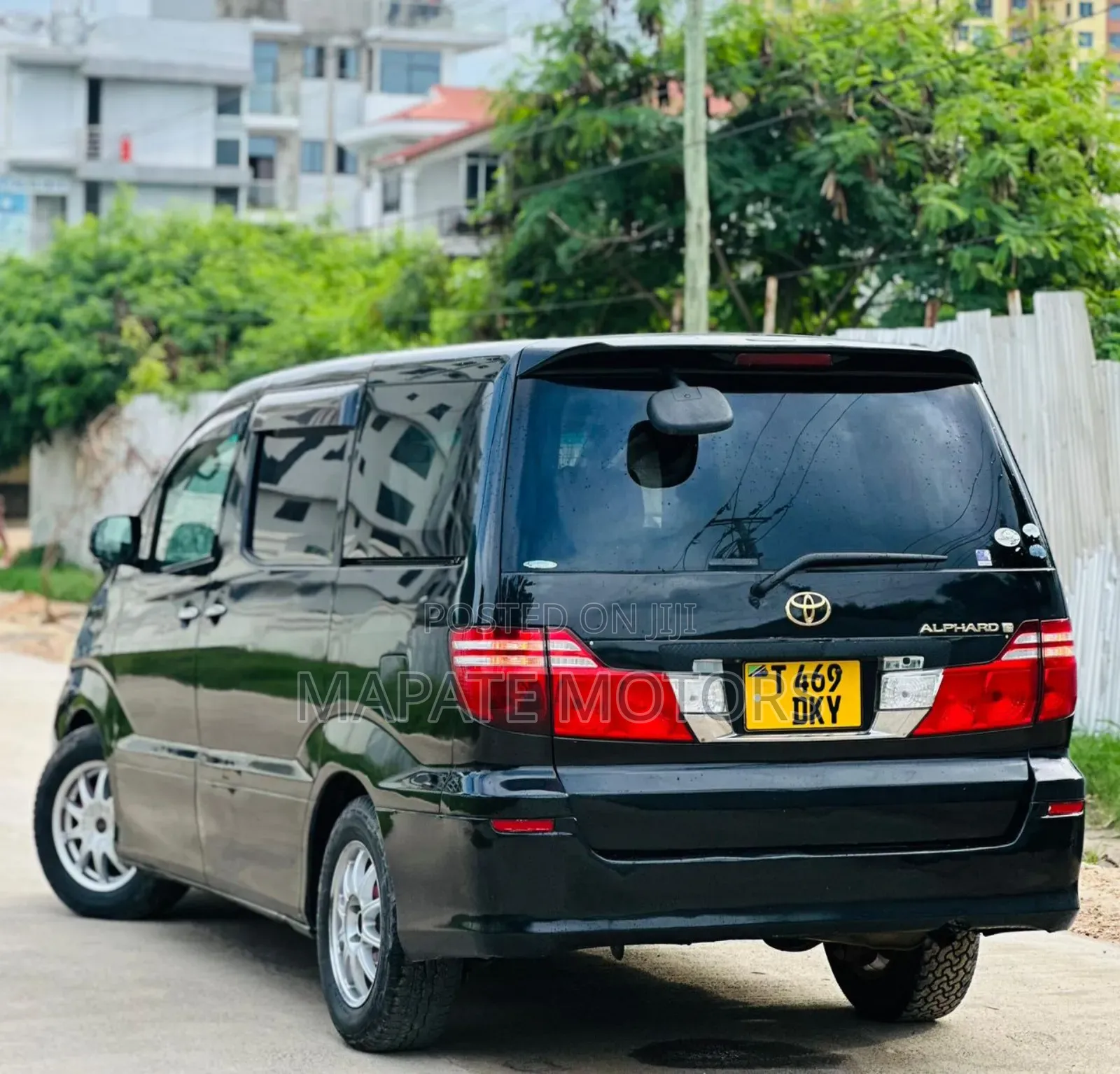 Toyota Alphard 2.4 Petrol AWD 2005 Black