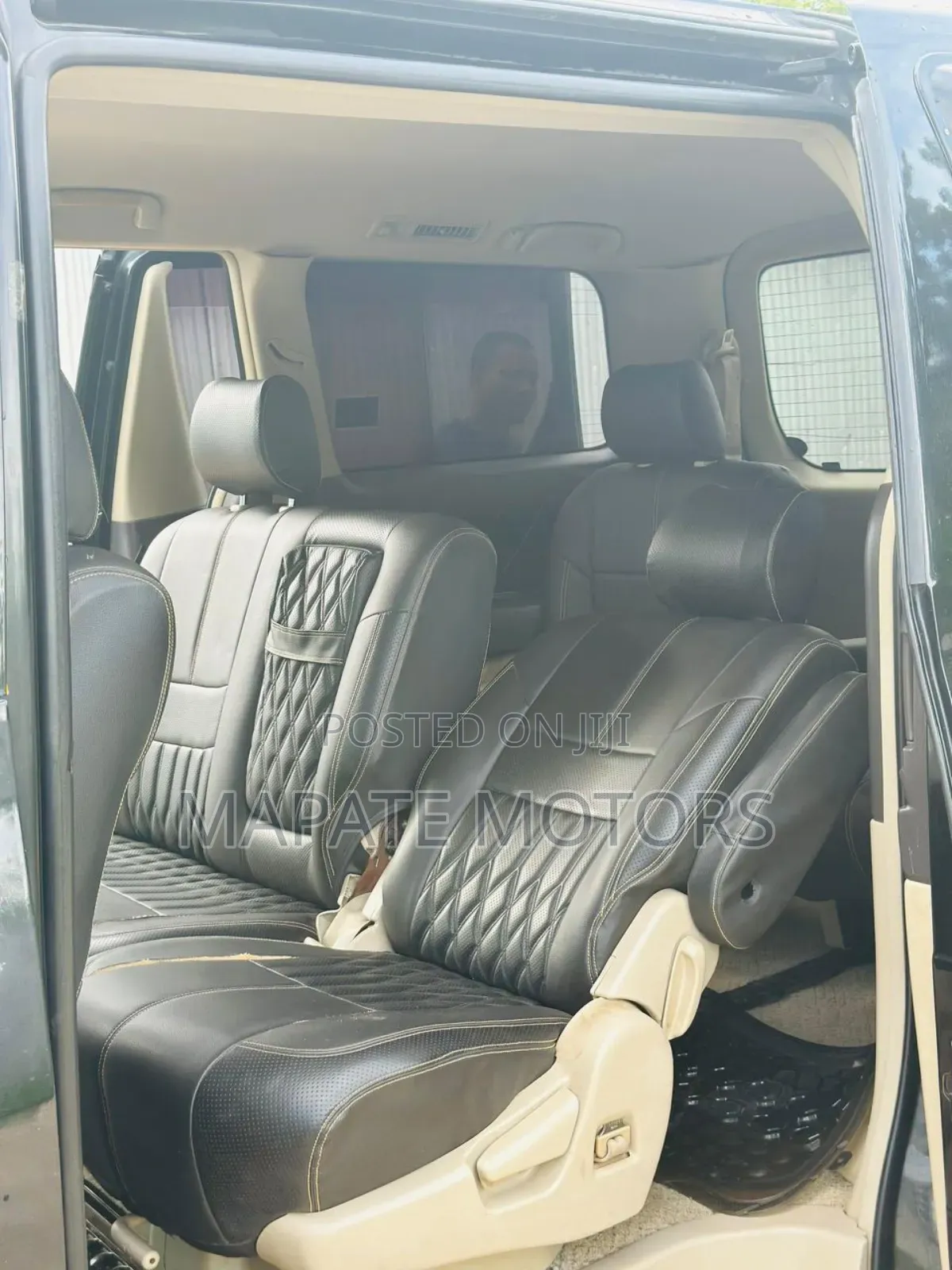 Toyota Alphard 2.4 Petrol AWD 2005 Black