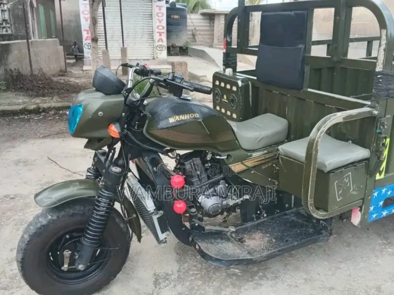 New Bajaj Avenger 200 2025 Green