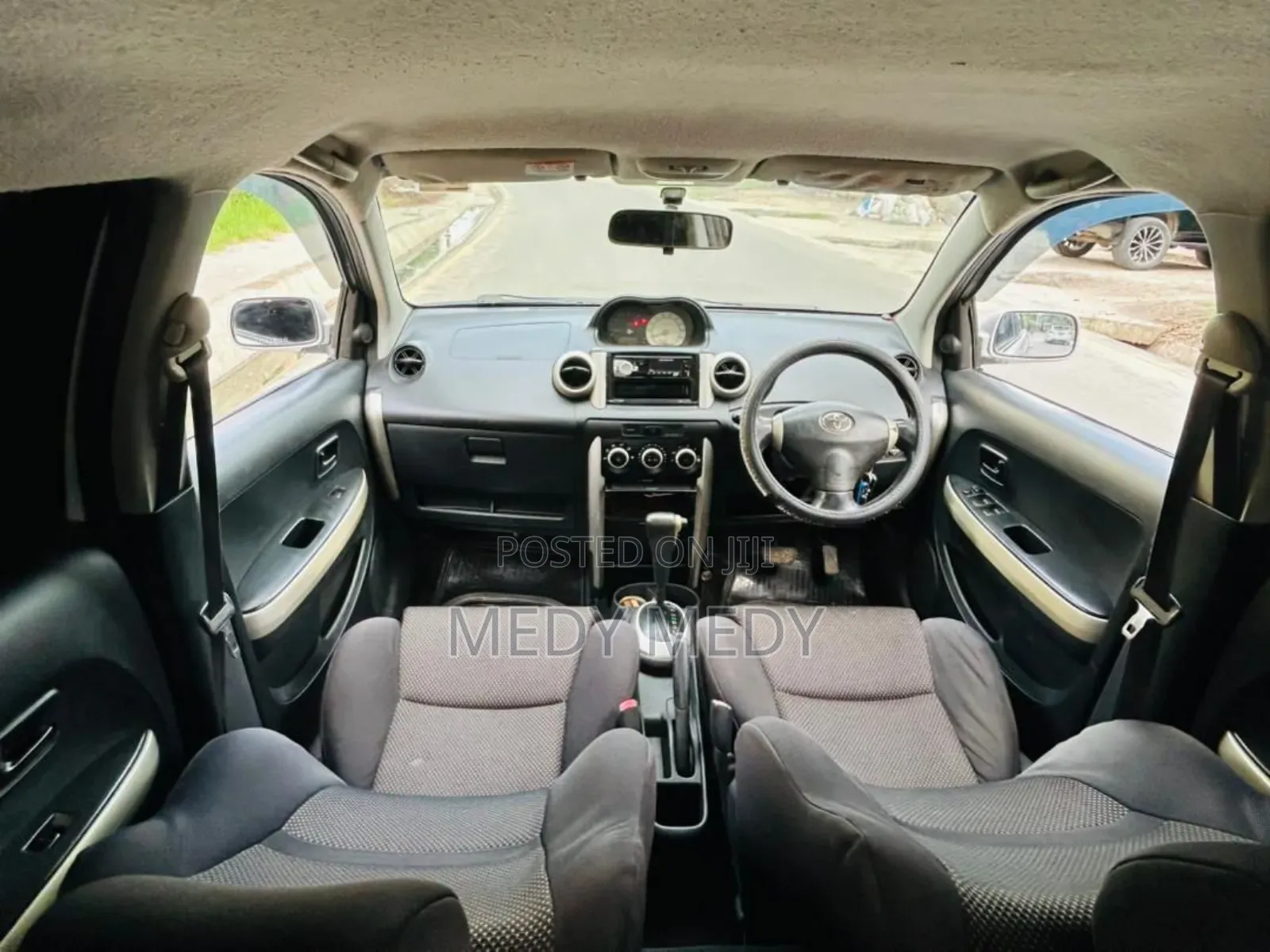 Toyota IST 2006 Silver