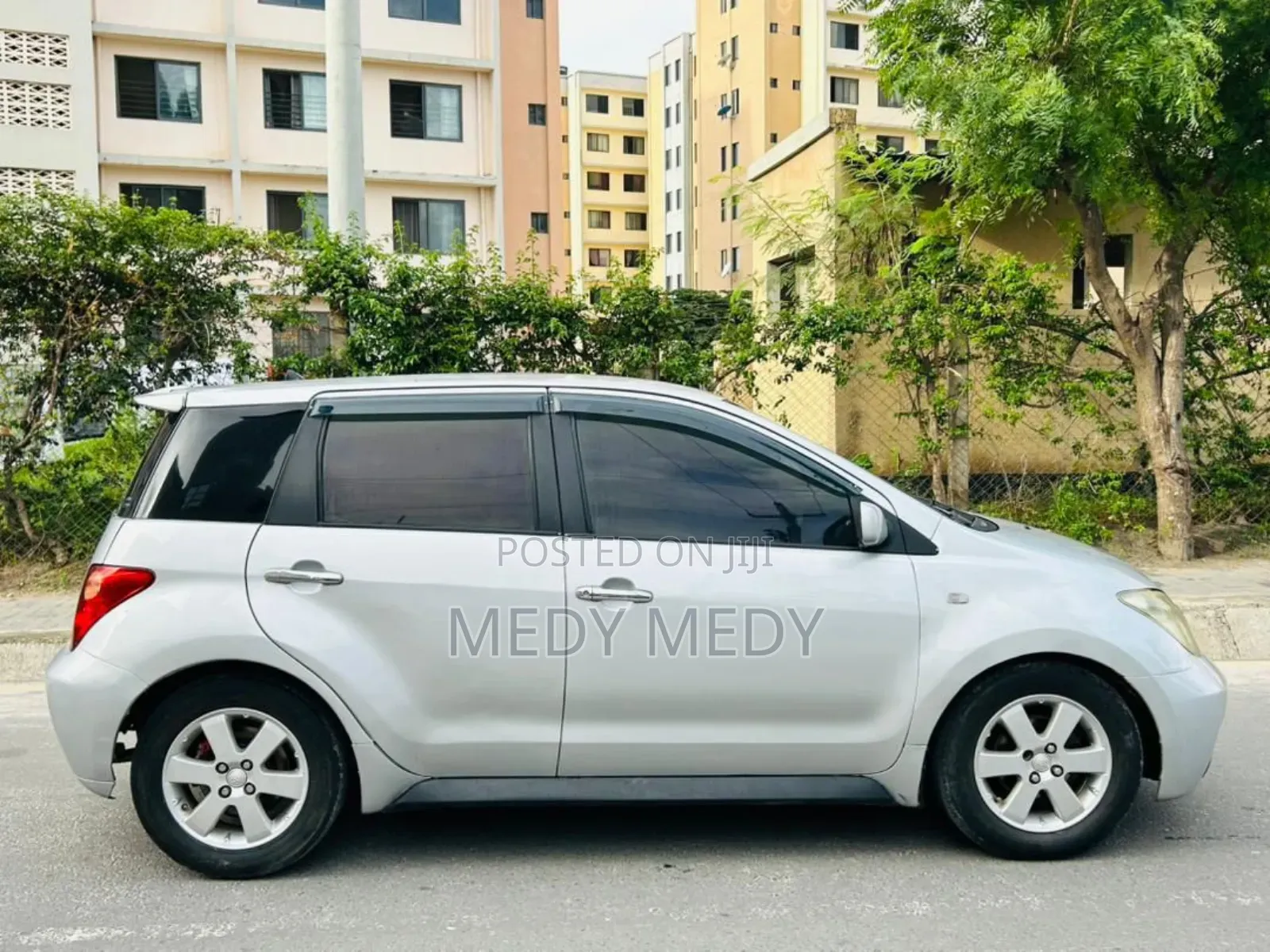 Toyota IST 2006 Silver