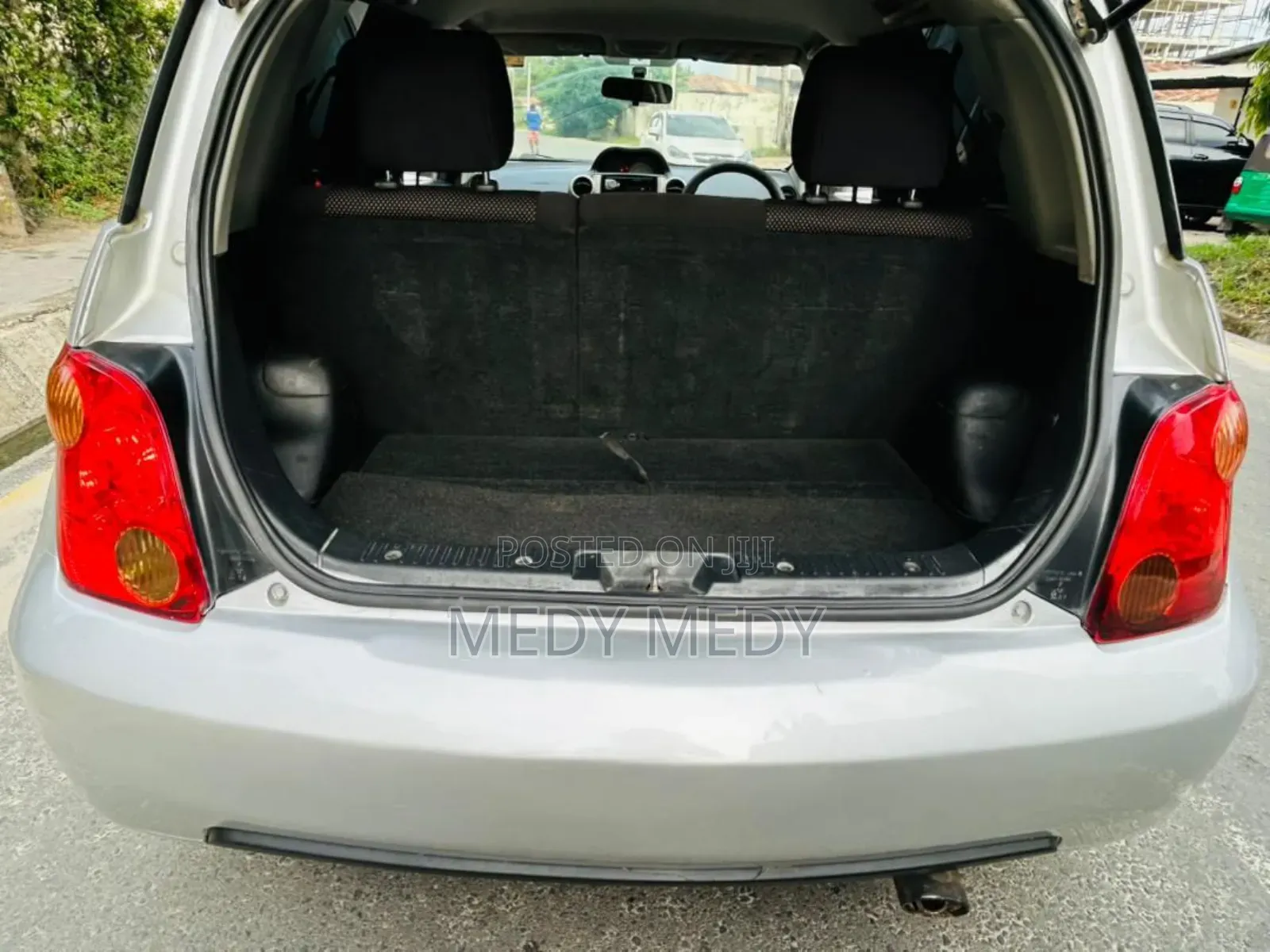 Toyota IST 2006 Silver