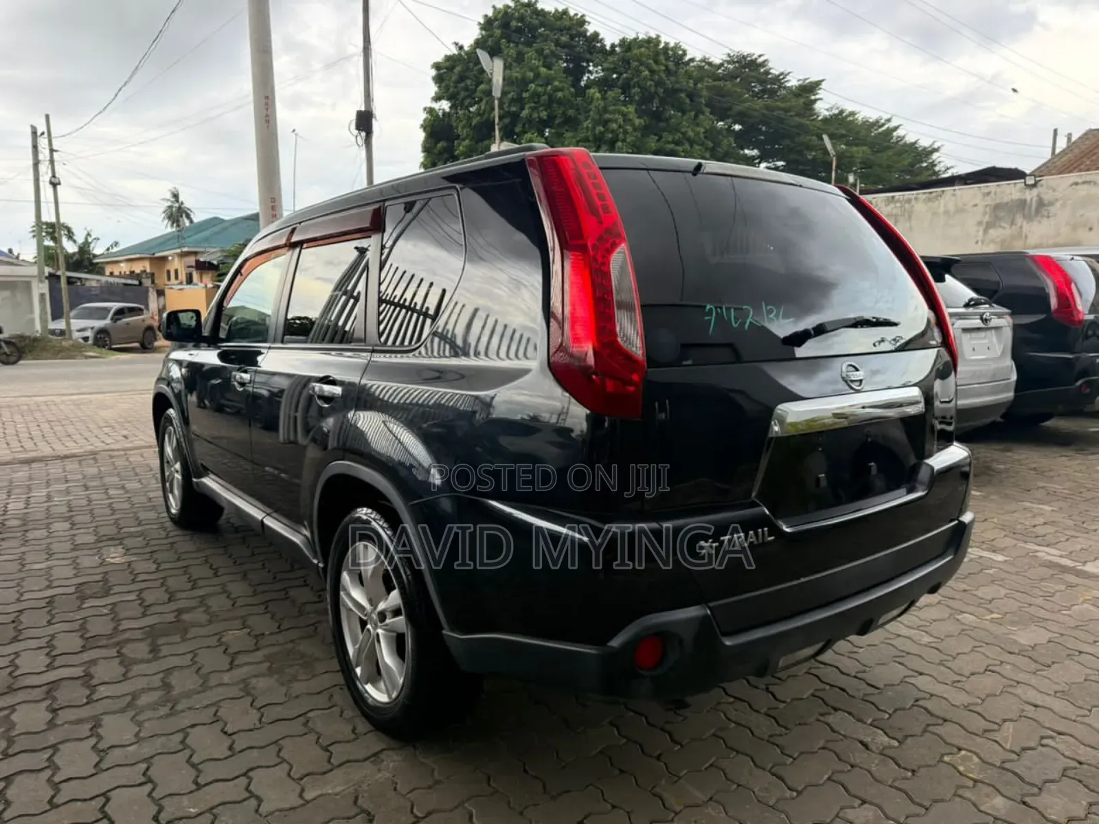 Nissan X-Trail 2012 Black