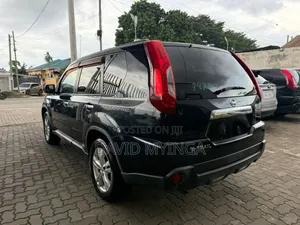 Nissan X-Trail 2012 Black