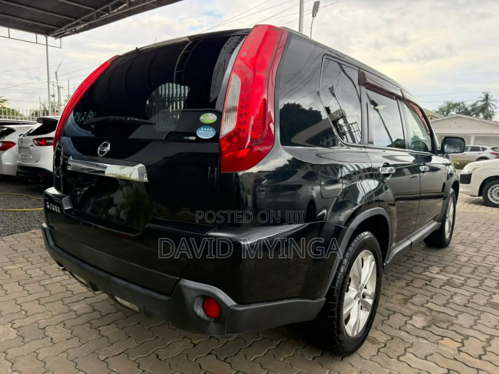 Nissan X-Trail 2012 Black