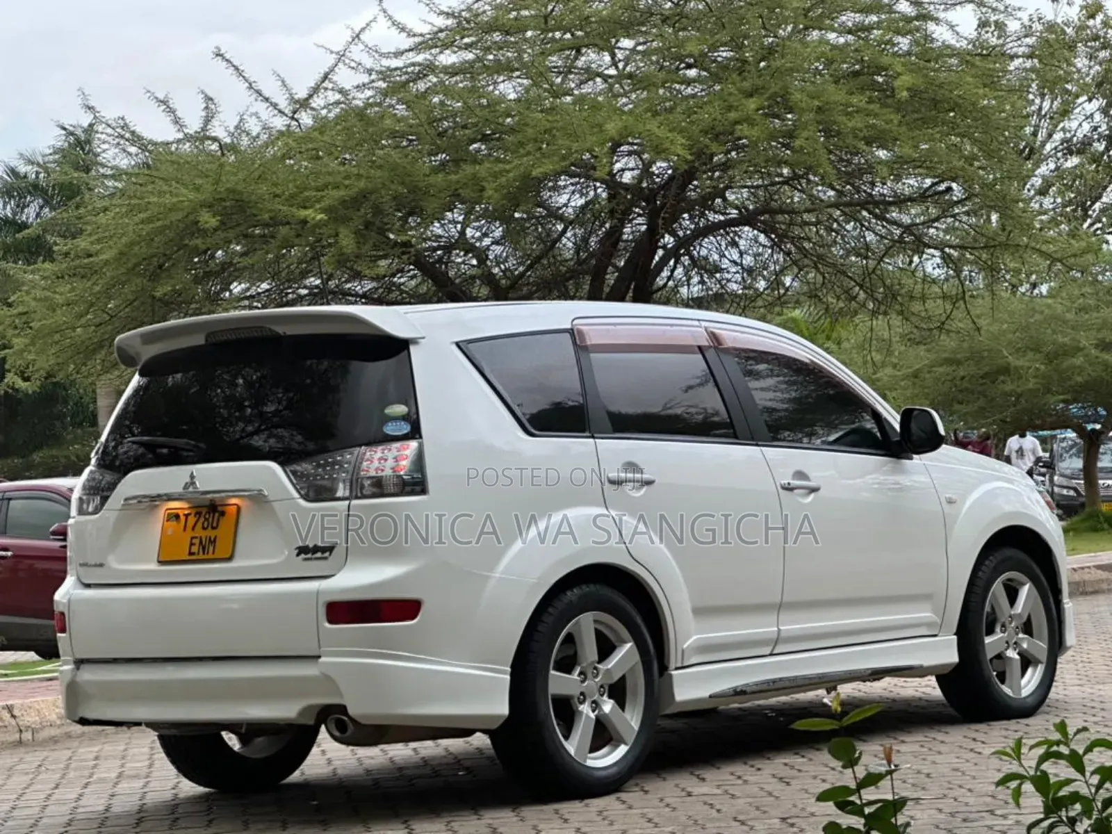 Mitsubishi Outlander 2006 White