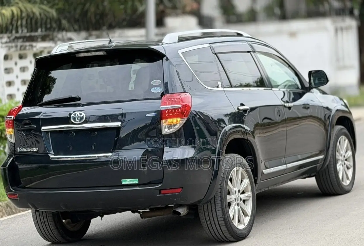 Toyota Vanguard 2011 Black