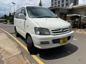 Toyota Noah 2001 White