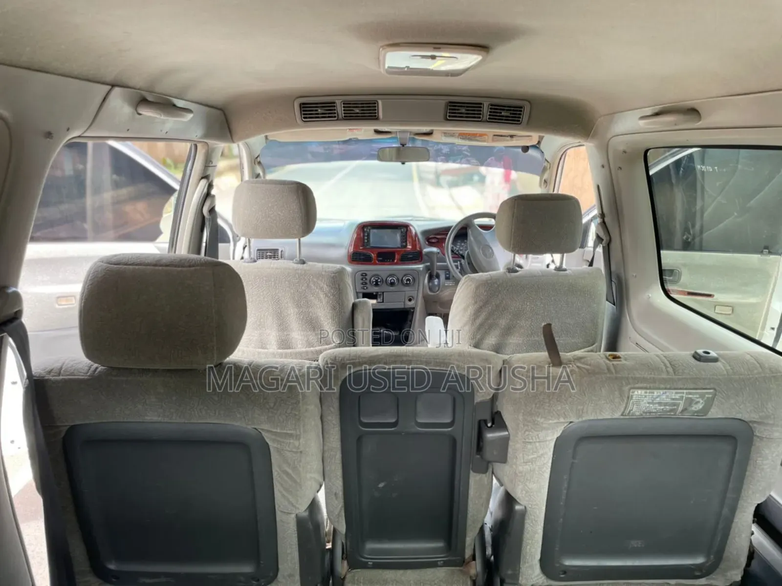 Toyota Noah 2001 White