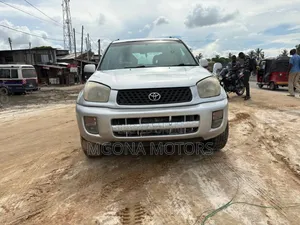 Toyota RAV4 2.0 2005 Silver