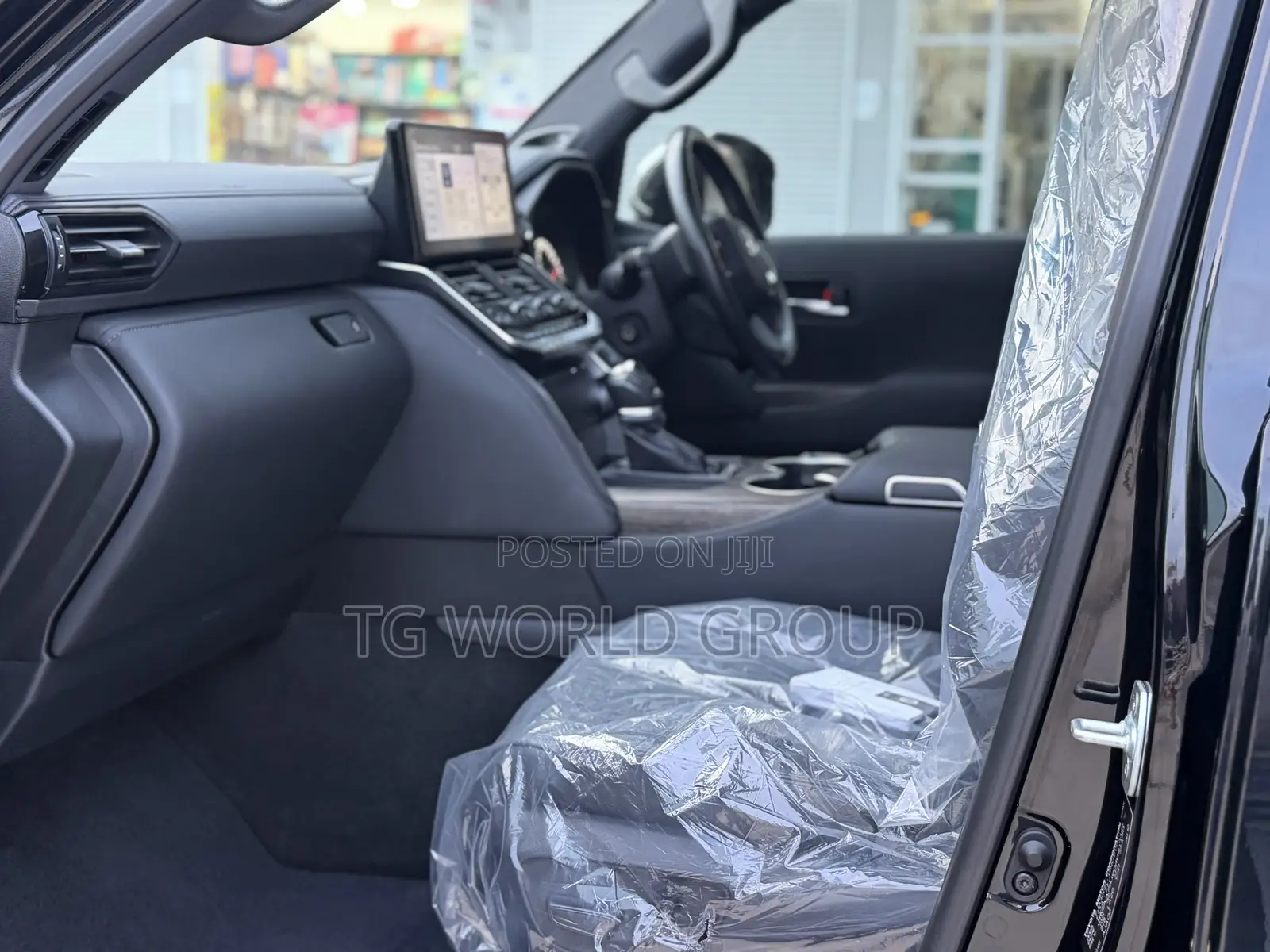 Toyota Land Cruiser LC300 2024 Black
