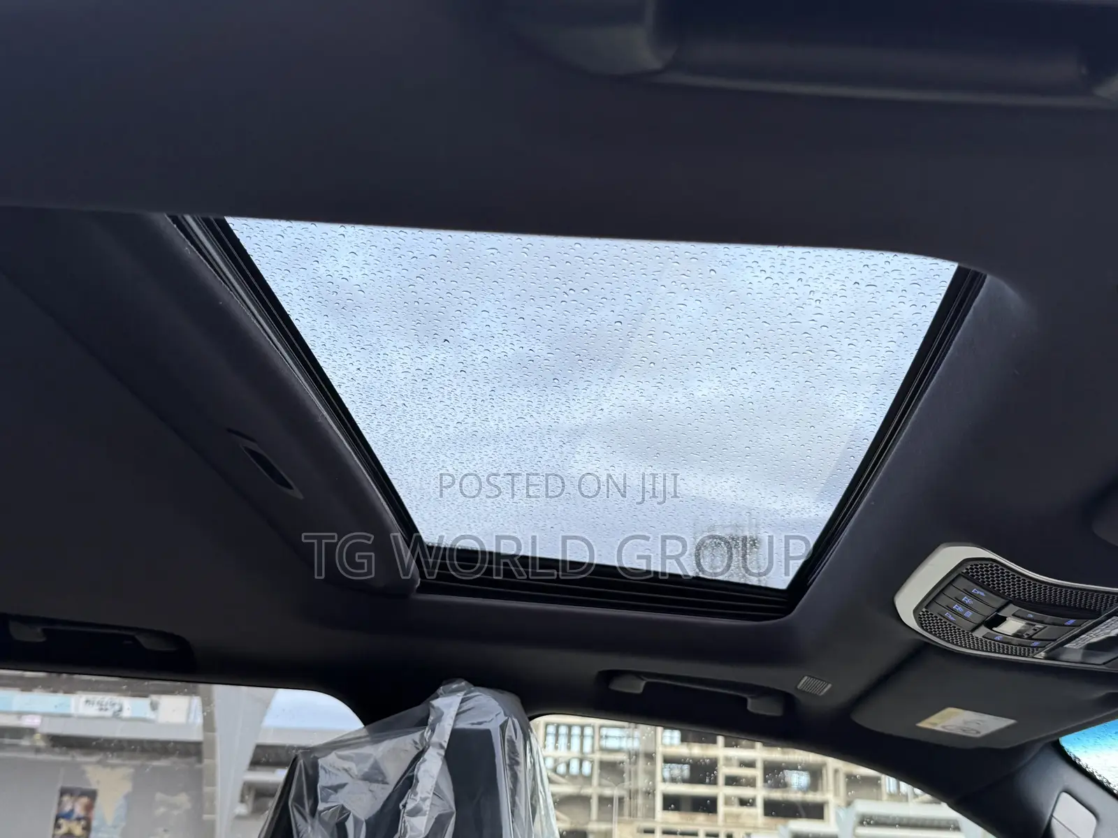 Toyota Land Cruiser LC300 2024 Black