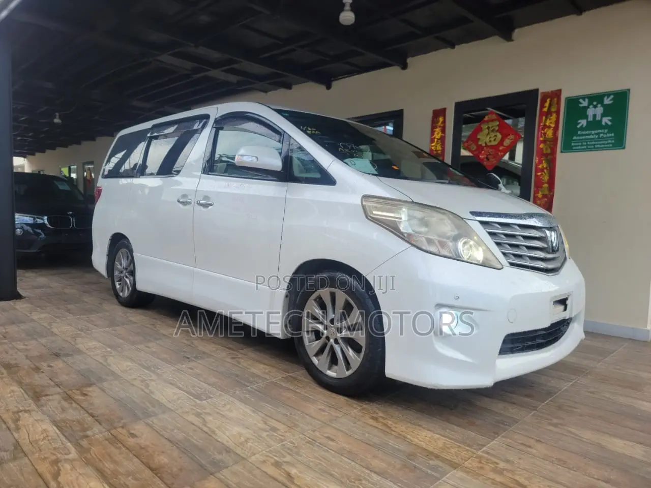 Toyota Alphard 2010 White