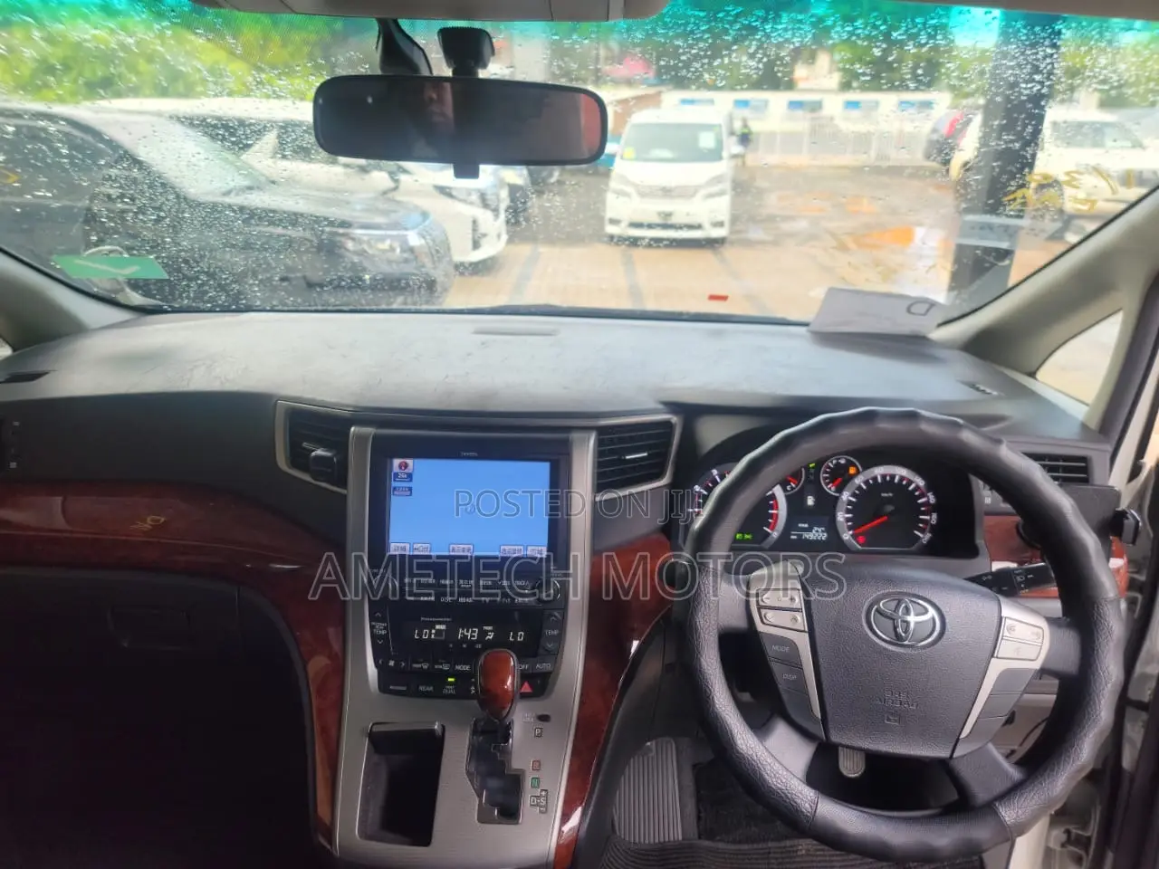 Toyota Alphard 2010 White
