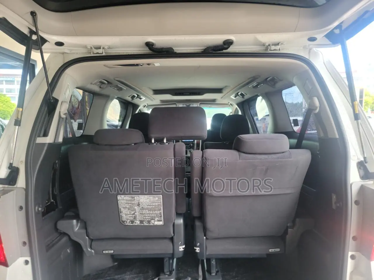 Toyota Alphard 2010 White