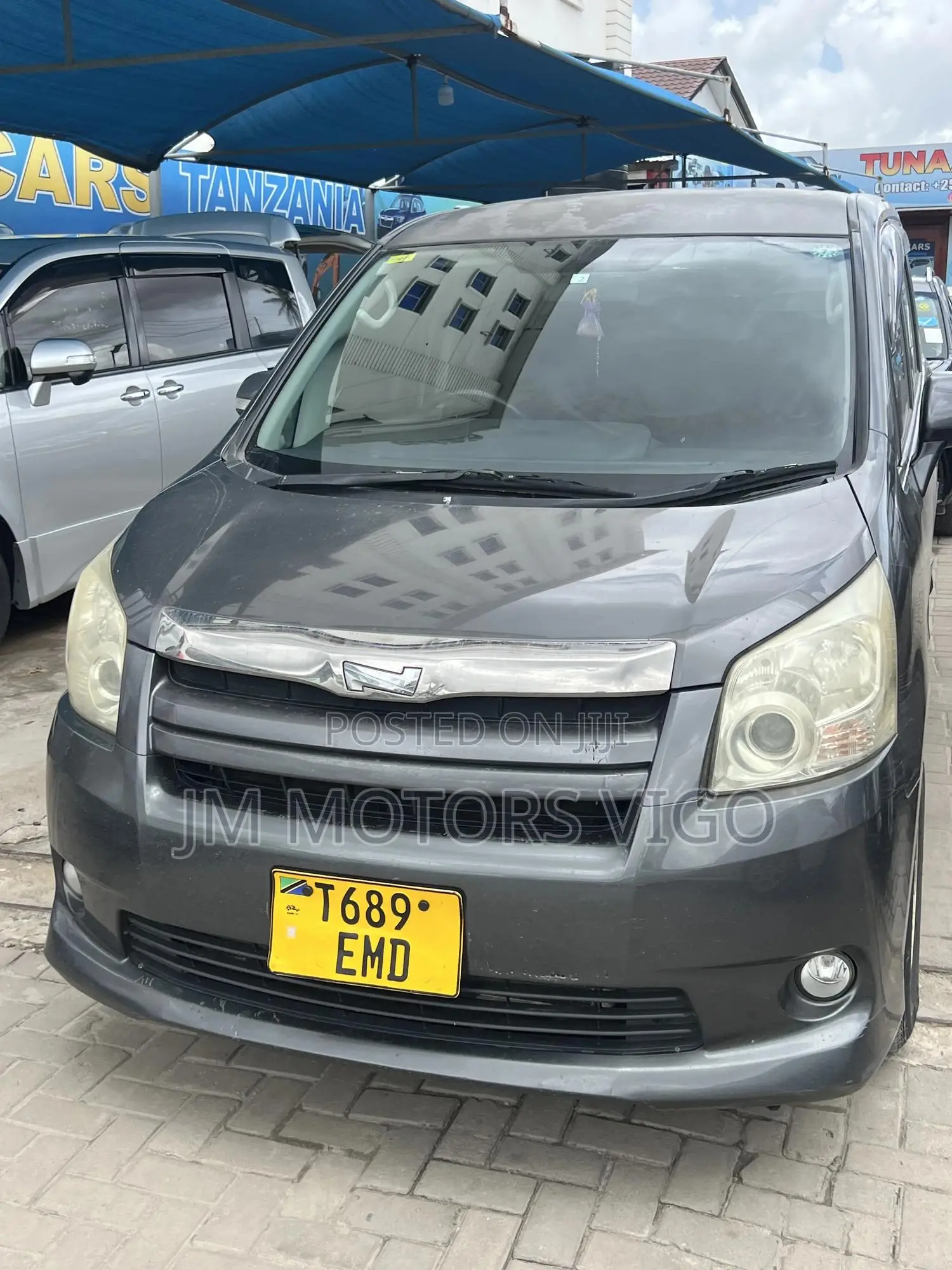 Toyota Noah 2008 Gray