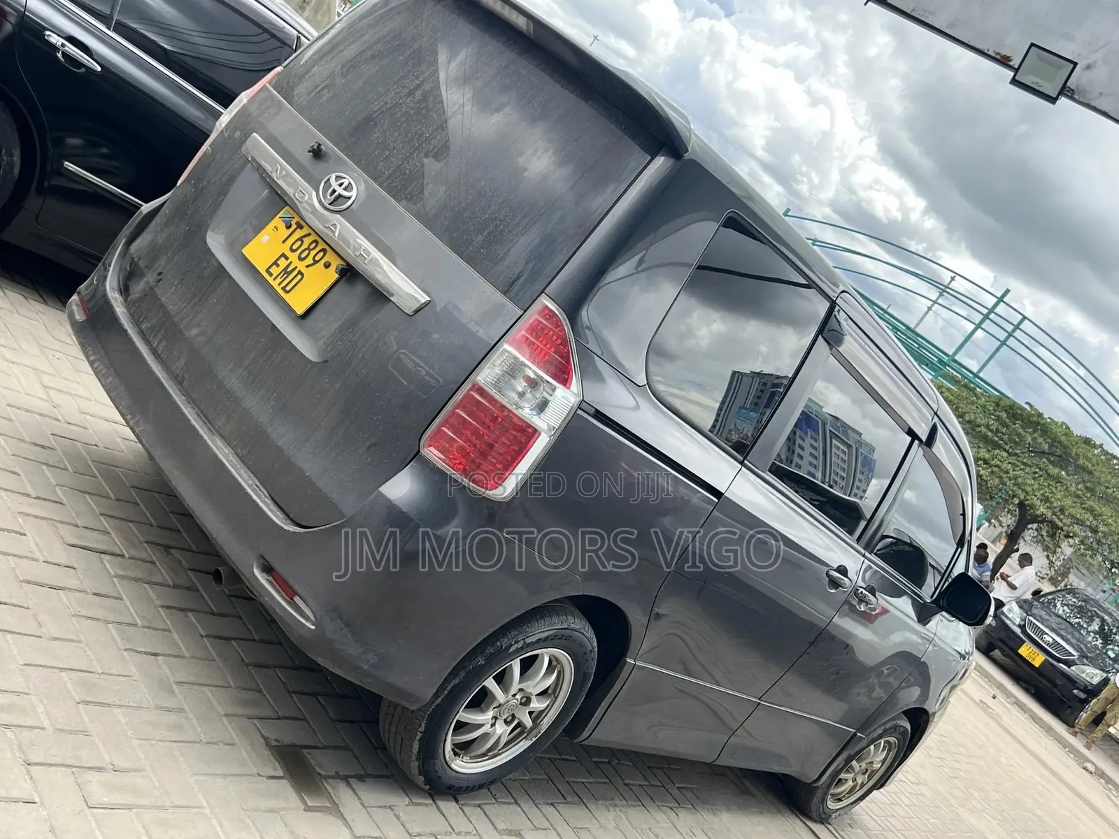Toyota Noah 2008 Gray