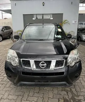 Nissan X-Trail 2.0 Petrol XE 2012 Matt Black
