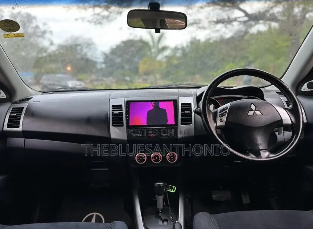 Mitsubishi Outlander 2007 White
