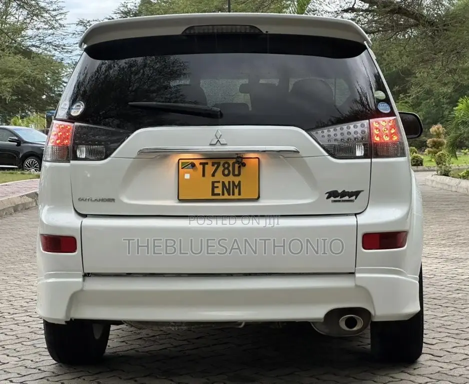Mitsubishi Outlander 2007 White