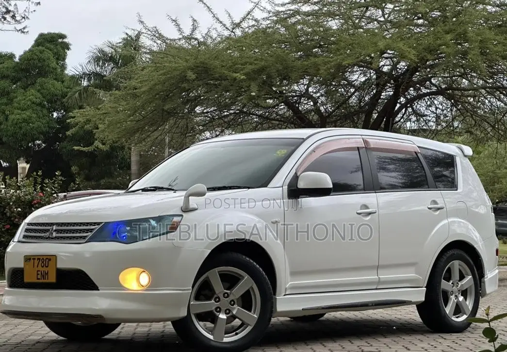 Mitsubishi Outlander 2007 White