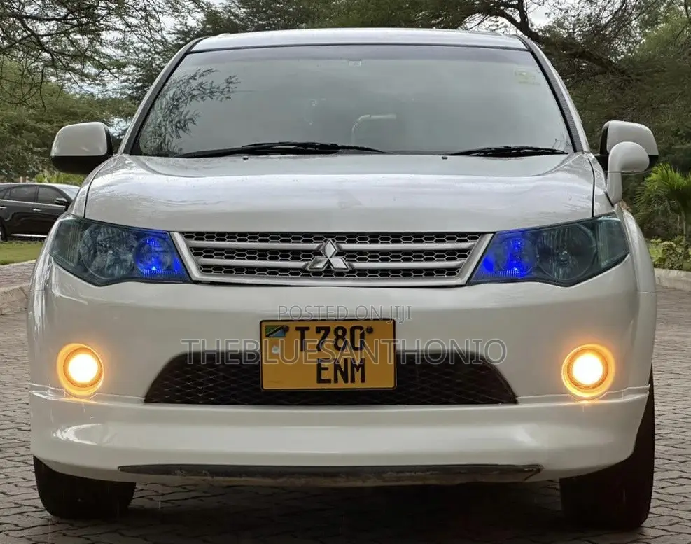 Mitsubishi Outlander 2007 White