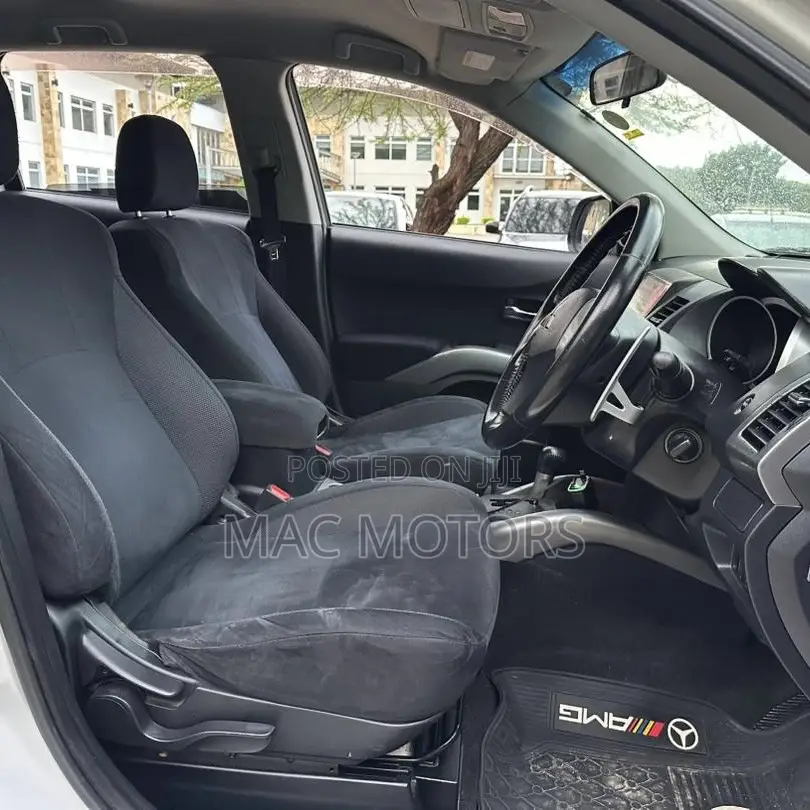 Mitsubishi Outlander 2008 White