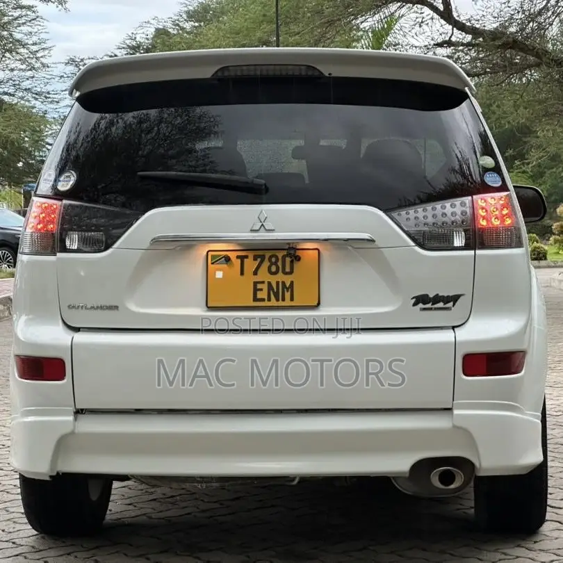 Mitsubishi Outlander 2008 White