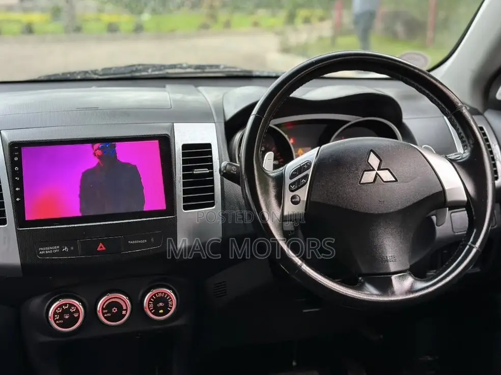 Mitsubishi Outlander 2008 White