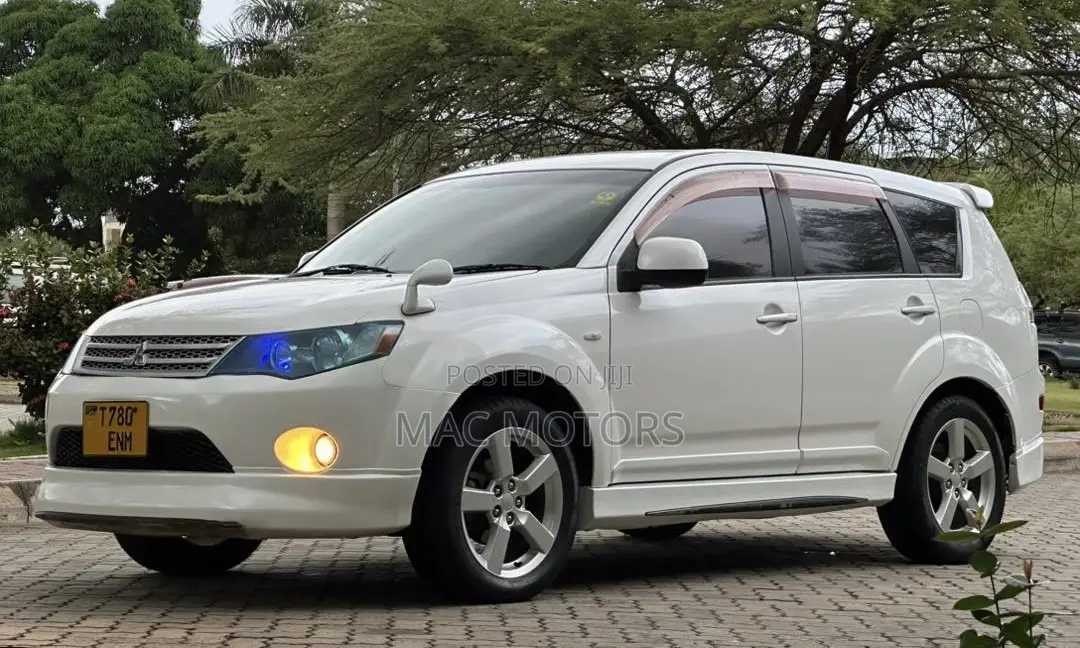 Mitsubishi Outlander 2008 White