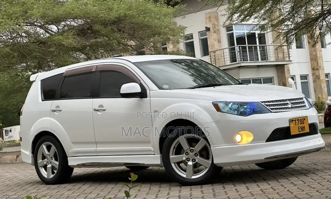 Mitsubishi Outlander 2008 White