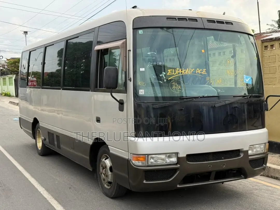 Nissan Civilian 2002 White