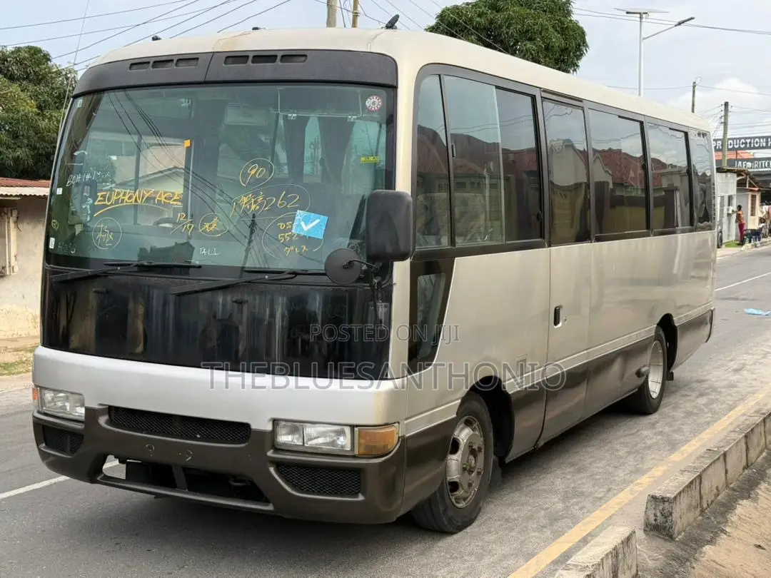 Nissan Civilian 2002 White