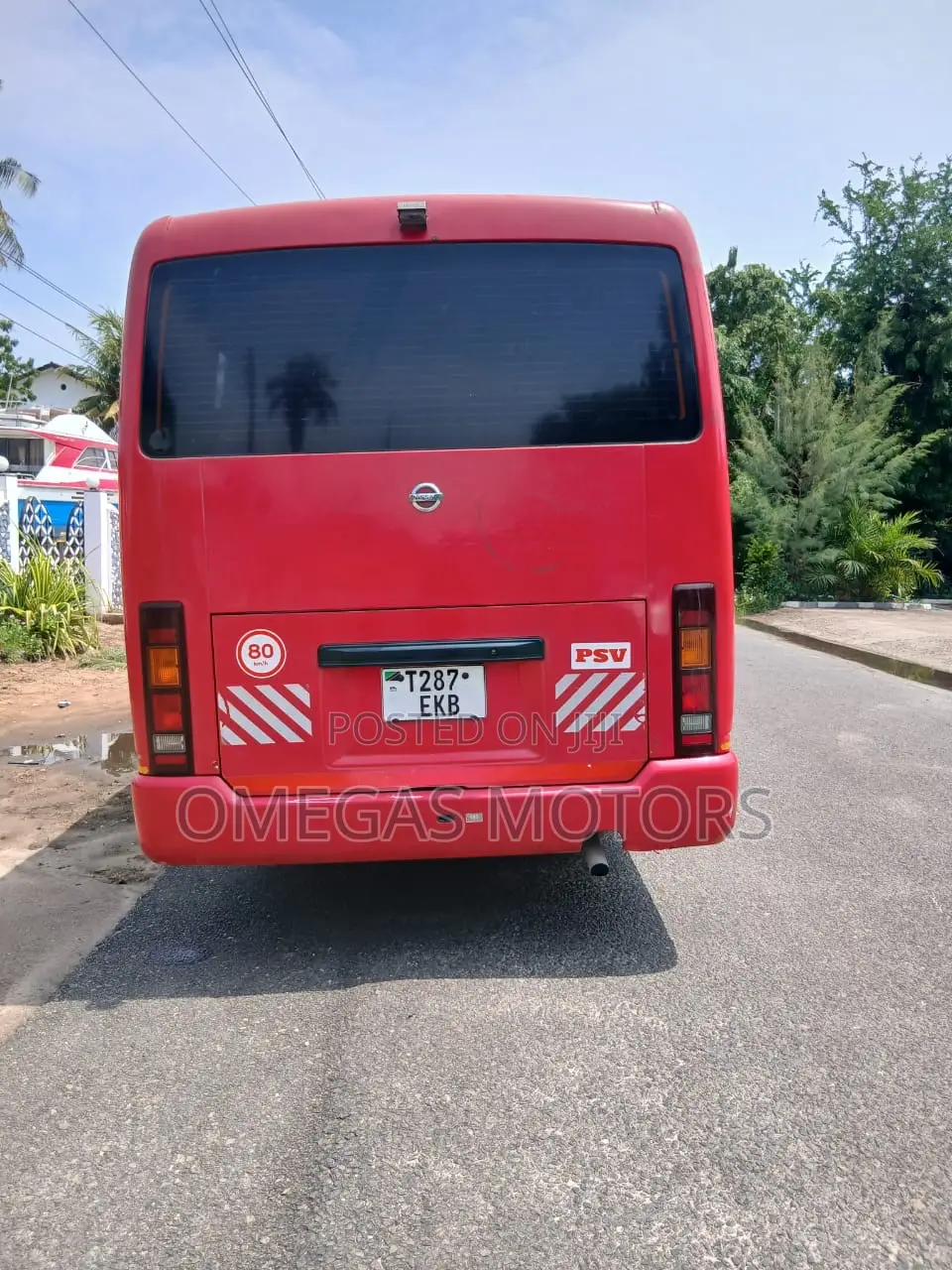 Nissan Civilian 2005 Red