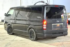 Toyota HiAce 2006 Grey