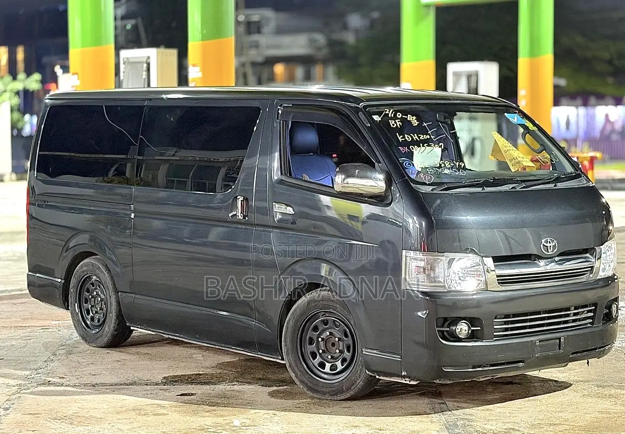 Toyota HiAce 2006 Grey