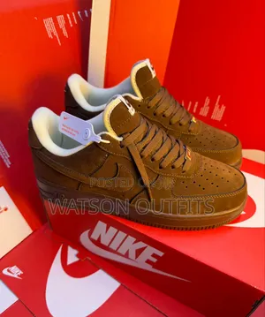 Men's Leather Shoes 2 Rare Colours Nike Airforce 1 Brand New