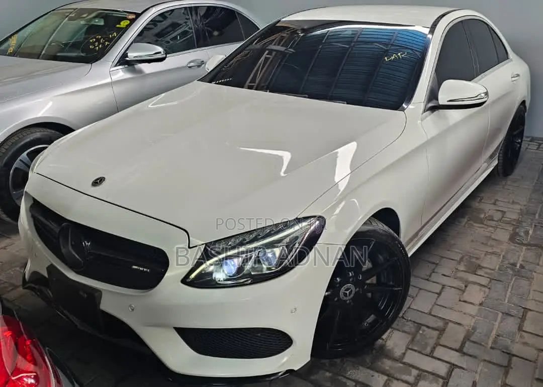 Mercedes-Benz C200 2015 Pearl