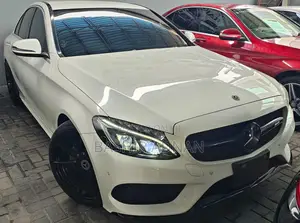 Mercedes-Benz C200 2015 Pearl