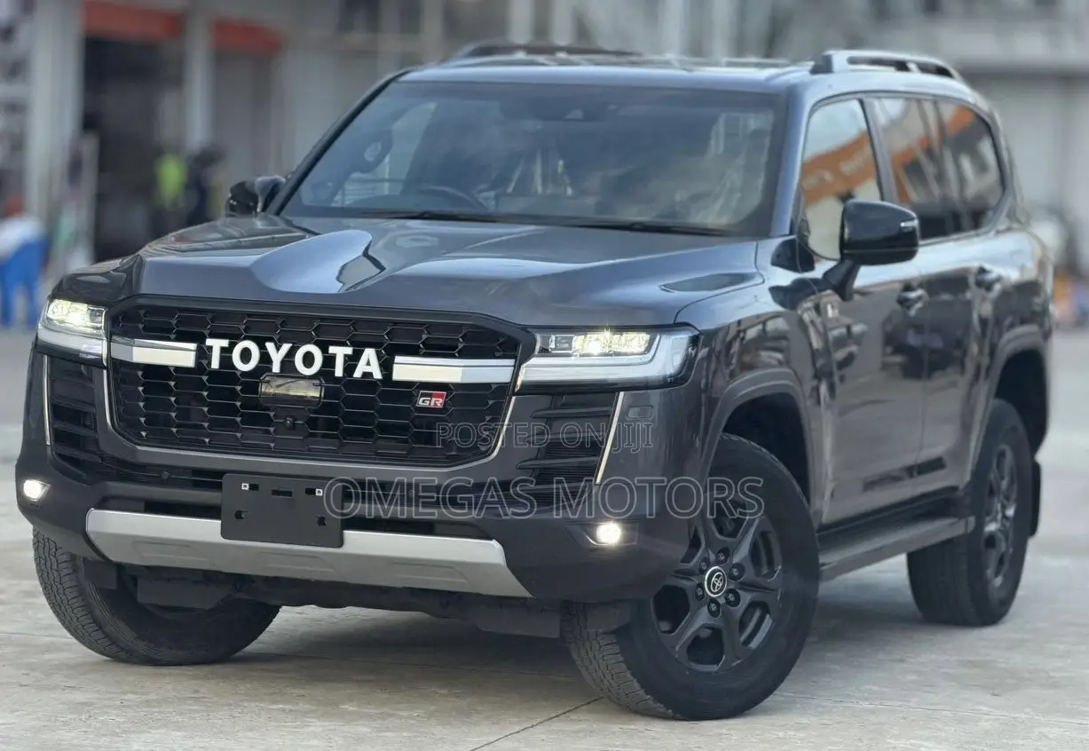 Toyota Land Cruiser 2024 Black