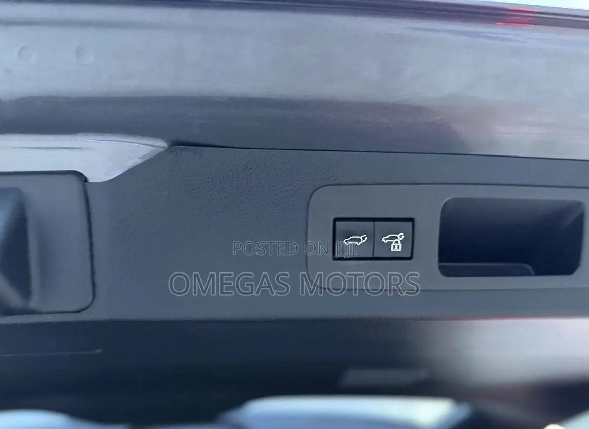 Toyota Land Cruiser 2024 Black
