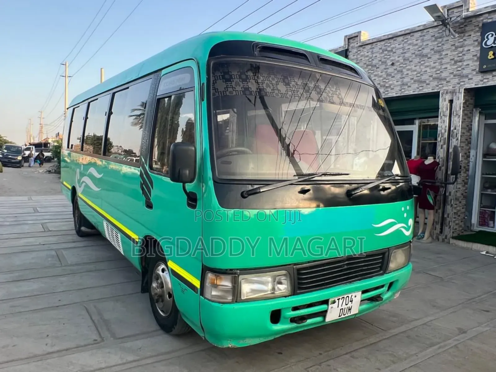 Toyota Coaster 2000 Green