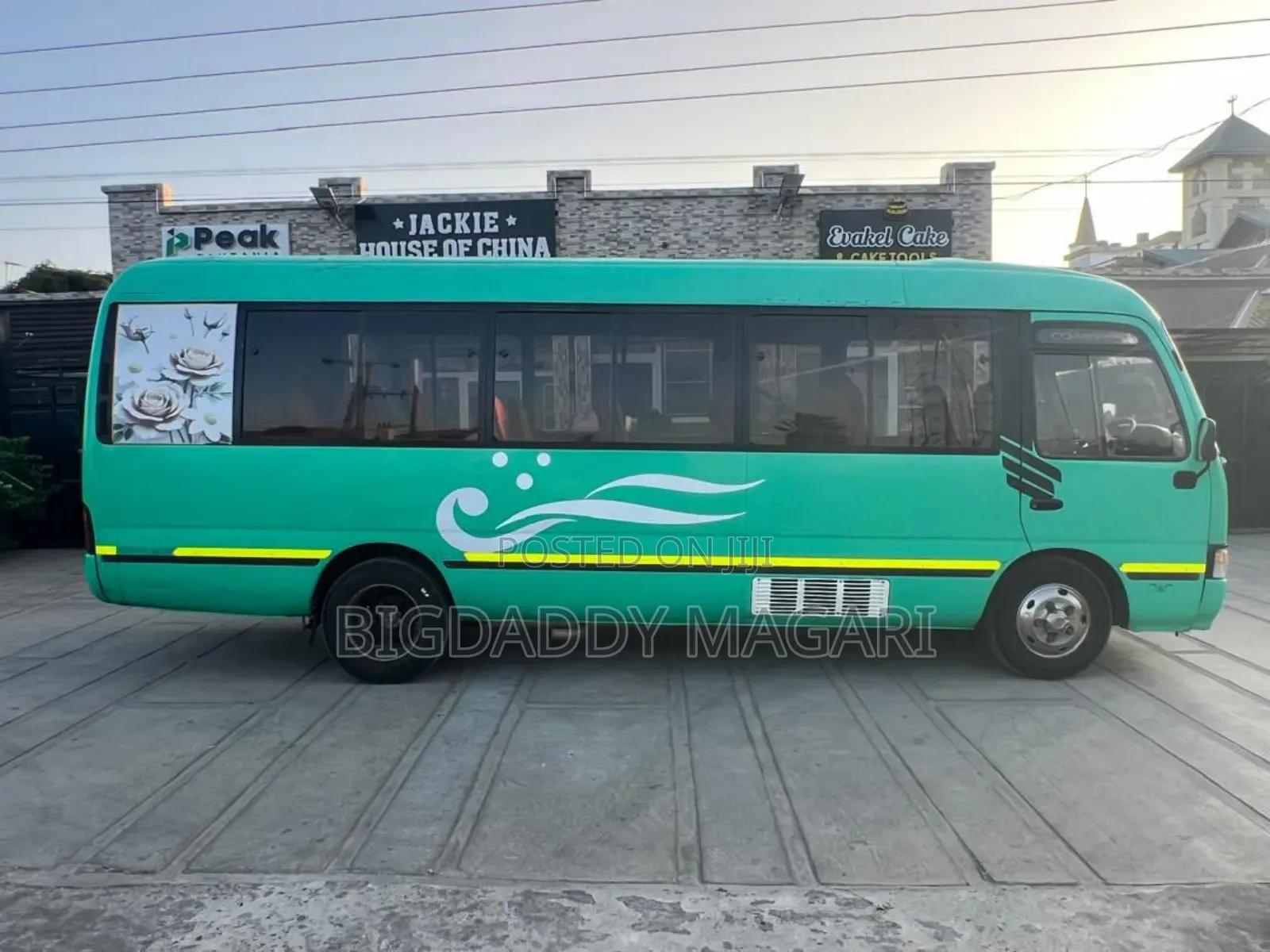 Toyota Coaster 2000 Green