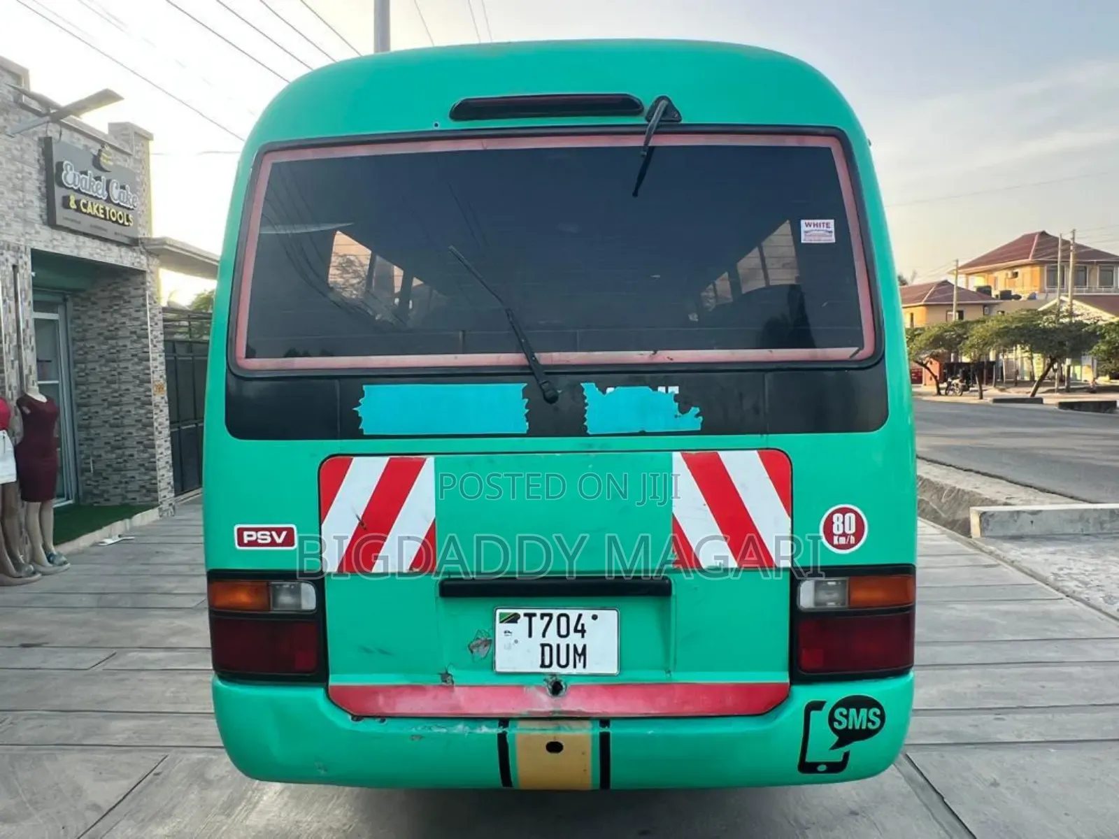 Toyota Coaster 2000 Green