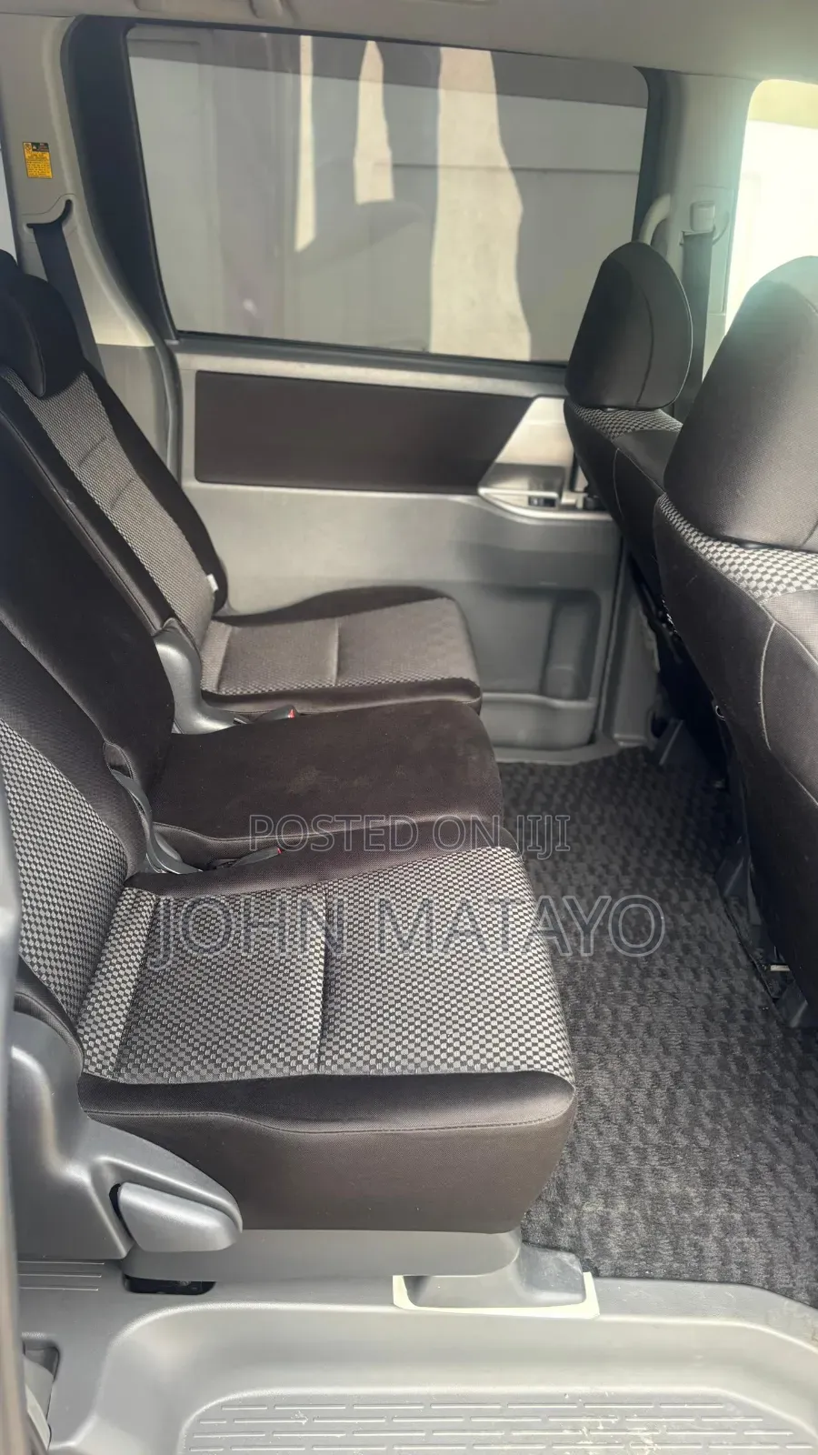 Toyota Noah 2007 Gray