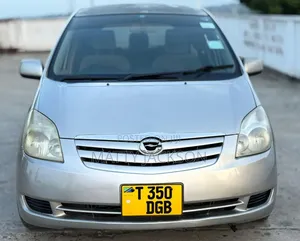 Toyota Corolla Spacio 2004 Silver
