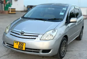 Toyota Corolla Spacio 2004 Silver